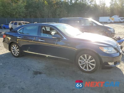 Czwarte zdjęcie samochodu z boku: 2010 LEXUS LS 460L VIN:JTHDL5EF2A5001883 - miniatura