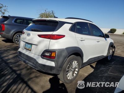 Trzecie zdjęcie samochodu z tyłu: 2018 HYUNDAI KONA SEL VIN:KM8K22AA1JU164739 - miniatura