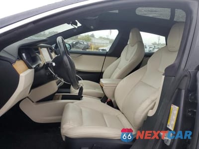 Zdjęcie 7 z 12 samochodu: 2021 TESLA MODEL S VIN:5YJSA1E24MF424827 - miniatura