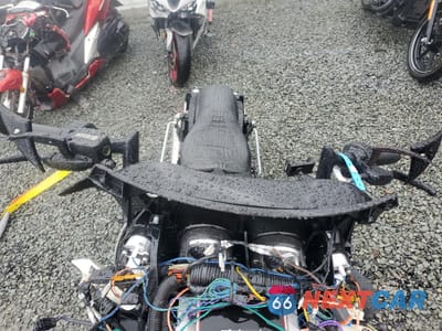 Piąte zdjęcie samochodu w środku: 2012 HARLEY-DAVIDSON FLHX STREET GLIDE VIN:1HD1KBM10CB631755 - miniatura