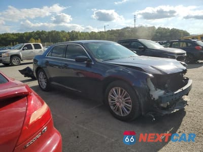 Czwarte zdjęcie samochodu z boku: 2014 CHRYSLER 300 VIN:2C3CCARG3EH321404 - miniatura