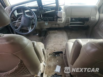 Zdjęcie 8 z 14 samochodu: 1999 CHEVROLET SUBURBAN K1500 VIN:3GNFK16R7XG129897 - miniatura