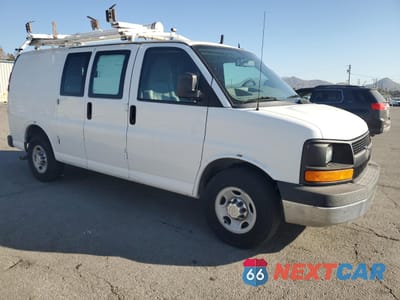 Czwarte zdjęcie samochodu z boku: 2014 CHEVROLET EXPRESS DELIVERY VAN VIN:1GCWGFCBXE1136000 - miniatura