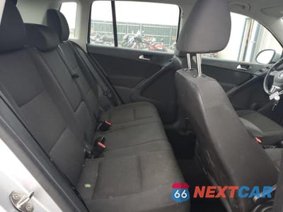 Zdjęcie 10 z 12 samochodu: 2017 VOLKSWAGEN TIGUAN S VIN:WVGAV7AX7HK054658 - miniatura