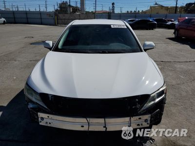 Piąte zdjęcie samochodu w środku: 2018 TOYOTA CAMRY L VIN:4T1B11HK3JU572509 - miniatura
