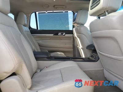 Zdjęcie 11 z 12 samochodu: 2011 LINCOLN MKT VIN:2LMHJ5AT5BBJ51164 - miniatura