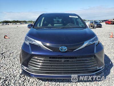 Piąte zdjęcie samochodu w środku: 2024 TOYOTA SIENNA LIMITED VIN:5TDERKEC1RS210529 - miniatura