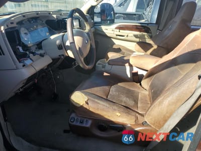 Zdjęcie 7 z 14 samochodu: 2005 FORD F350 SUPER DUTY VIN:1FTWW33P15EC41661 - miniatura