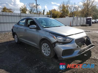 Czwarte zdjęcie samochodu z boku: 2021 HYUNDAI ACCENT SE VIN:3KPC24A60ME153055 - miniatura
