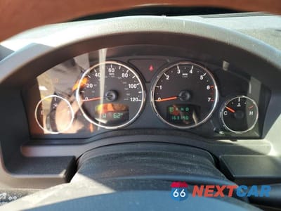 Zdjęcie 9 z 13 samochodu: 2010 JEEP LIBERTY SPORT VIN:1J4PN2GK3AW142449 - miniatura