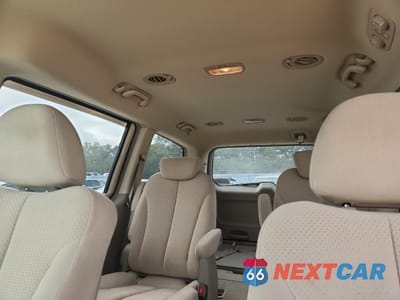 Zdjęcie 10 z 13 samochodu: 2007 HYUNDAI ENTOURAGE GLS VIN:KNDMC233176031775 - miniatura
