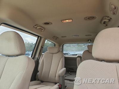 Zdjęcie 10 z 13 samochodu: 2007 HYUNDAI ENTOURAGE GLS VIN:KNDMC233176031775 - miniatura