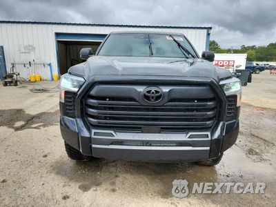 Piąte zdjęcie samochodu w środku: 2025 TOYOTA TUNDRA CREWMAX SR VIN:5TFLA5DB6SX295571 - miniatura
