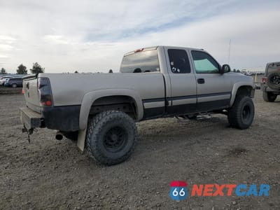 Trzecie zdjęcie samochodu z tyłu: 2000 CHEVROLET SILVERADO K1500 VIN:1GCEK19T0YE170473 - miniatura