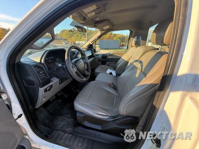 Zdjęcie 14 z 15 samochodu: 2017 FORD F150 VIN:1FTMF1C84HKD27265 - miniatura