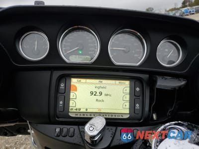 Zdjęcie 7 z 12 samochodu: 2018 HARLEY-DAVIDSON FLHTCUTG TRI GLIDE ULTRA VIN:1HD1MAD13JB855460 - miniatura