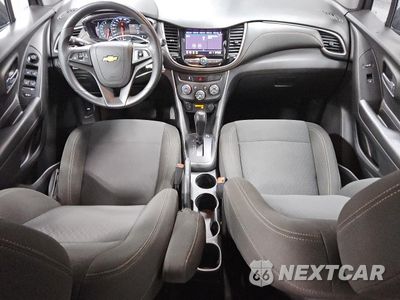Zdjęcie 8 z 15 samochodu: 2021 CHEVROLET TRAX LS VIN:KL7CJNSM2MB366704 - miniatura
