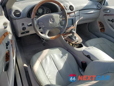 Zdjęcie 8 z 12 samochodu: 2005 MERCEDES-BENZ CLK 500 VIN:WDBTK75G05T035499 - miniatura