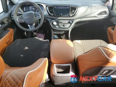 Zdjęcie 8 z 13 samochodu: 2025 CHRYSLER PACIFICA HYBRID PINNACLE VIN:2C4RC1N76SR536065 - miniatura