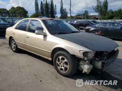 Czwarte zdjęcie samochodu z boku: 1999 TOYOTA CAMRY CE VIN:4T1BG22K0XU418572 - miniatura