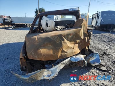 Piąte zdjęcie samochodu w środku: 2001 GMC NEW SIERRA K1500 VIN:2GTEK19T311389189 - miniatura