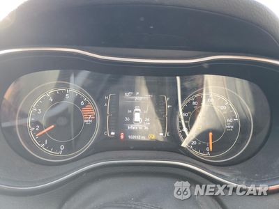 Zdjęcie 9 z 13 samochodu: 2019 JEEP CHEROKEE LATITUDE VIN:1C4PJLCB3KD178295 - miniatura