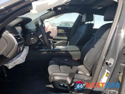 Zdjęcie 7 z 14 samochodu: 2022 BMW 740 I VIN:WBA7T2C03NCJ43914 - miniatura