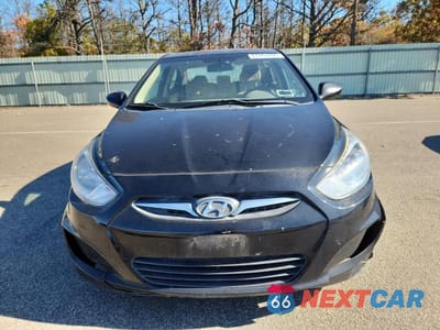 Piąte zdjęcie samochodu w środku: 2014 HYUNDAI ACCENT GLS VIN:KMHCT4AEXEU777559 - miniatura