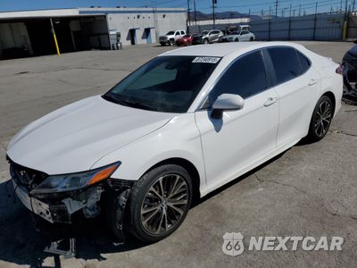 2018 TOYOTA CAMRY L 4T1B11HK3JU572509 - główne zdjęcie licytacji z USA - miniatura