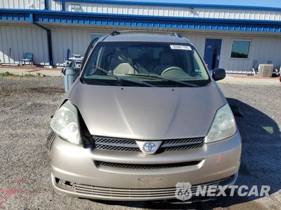 Piąte zdjęcie samochodu w środku: 2005 TOYOTA SIENNA CE VIN:5TDZA23C85S282043 - miniatura