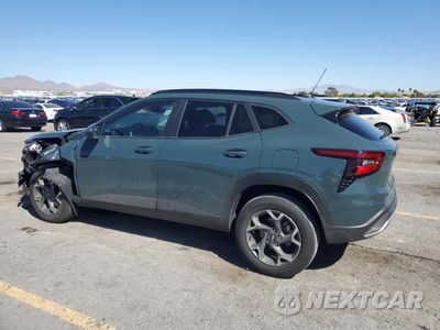 Drugie zdjęcie samochodu z przodu: 2025 CHEVROLET TRAX 1LT VIN:KL77LHEP3SC055177 - miniatura