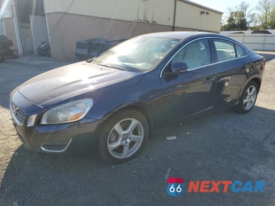2013 VOLVO S60 T5 YV1612FH3D2205719 - główne zdjęcie licytacji z USA - miniatura