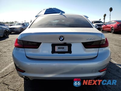 Zdjęcie 6 z 14 samochodu: 2019 BMW 330I VIN:WBA5R1C5XKAK09328 - miniatura