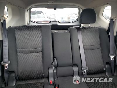 Zdjęcie 10 z 14 samochodu: 2017 NISSAN ROGUE S VIN:KNMAT2MV6HP519506 - miniatura
