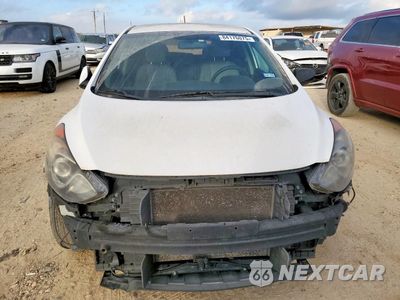 Piąte zdjęcie samochodu w środku: 2016 HYUNDAI ELANTRA GT VIN:KMHD35LH0GU267175 - miniatura