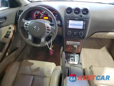 Zdjęcie 8 z 13 samochodu: 2008 NISSAN ALTIMA 3.5 SE VIN:1N4BL24E48C150503 - miniatura