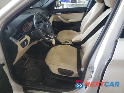 Zdjęcie 7 z 13 samochodu: 2016 BMW X1 XDRIVE28I VIN:WBXHT3C37G5F66189 - miniatura