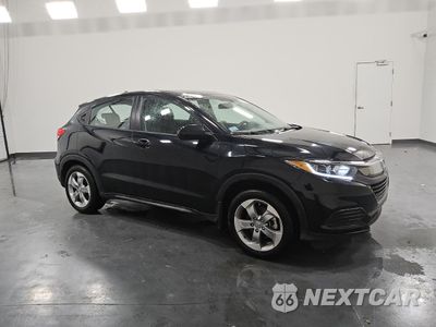 Czwarte zdjęcie samochodu z boku: 2021 HONDA HR-V LX VIN:3CZRU6H34MM703725 - miniatura
