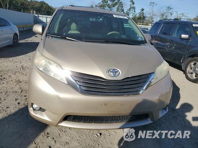 Piąte zdjęcie samochodu w środku: 2011 TOYOTA SIENNA XLE VIN:5TDYK3DC5BS040948 - miniatura