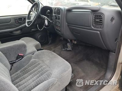 Zdjęcie 8 z 12 samochodu: 2002 CHEVROLET S TRUCK S10 VIN:1GCCS14W228192389 - miniatura