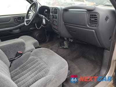 Zdjęcie 8 z 12 samochodu: 2002 CHEVROLET S TRUCK S10 VIN:1GCCS14W228192389 - miniatura