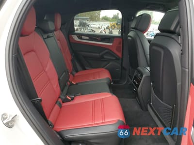 Zdjęcie 11 z 15 samochodu: 2025 PORSCHE CAYENNE COUPE VIN:WP1BA2AY9SDA31537 - miniatura