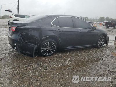 Trzecie zdjęcie samochodu z tyłu: 2018 TOYOTA CAMRY SE VIN:4T1B11HK2JU607816 - miniatura