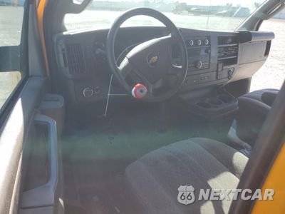 Zdjęcie 8 z 14 samochodu: 2019 CHEVROLET EXPRESS DELIVERY VAN VIN:1GCWGAFP6K1262974 - miniatura