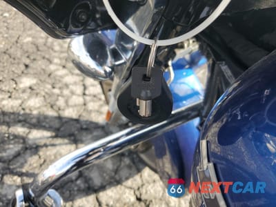 Zdjęcie 8 z 9 samochodu: 2017 HARLEY-DAVIDSON FLHXS STREET GLIDE SPECIAL VIN:1HD1KRC12HB649370 - miniatura