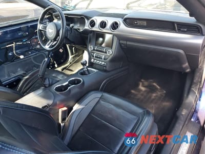 Zdjęcie 8 z 13 samochodu: 2020 FORD MUSTANG VIN:1FA6P8TH9L5174281 - miniatura