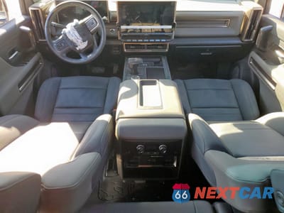 Zdjęcie 8 z 15 samochodu: 2024 GMC HUMMER SUV 3X VIN:1GKB0RDC4RU110531 - miniatura