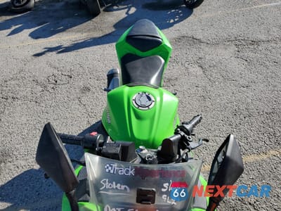 Piąte zdjęcie samochodu w środku: 2015 KAWASAKI EX300 B VIN:JKAEX8B13FDA18612 - miniatura