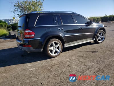 Trzecie zdjęcie samochodu z tyłu: 2009 MERCEDES-BENZ GL 550 4MATIC VIN:4JGBF86E39A497041 - miniatura