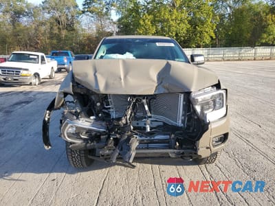 Piąte zdjęcie samochodu w środku: 2025 FORD RANGER XLT VIN:1FTER4HH0SLE16709 - miniatura